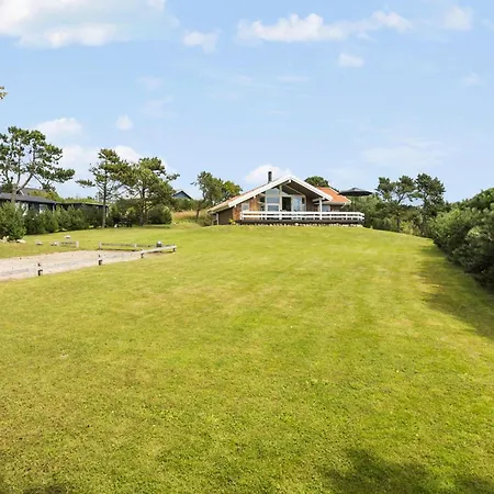 Holiday home Gorgeous In With House Sea View Humble