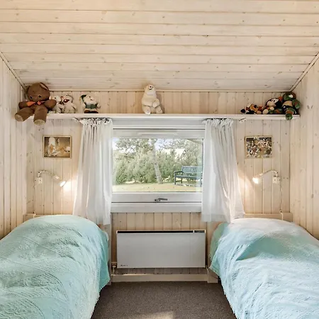 Gorgeous In With House Sea View Holiday home Humble