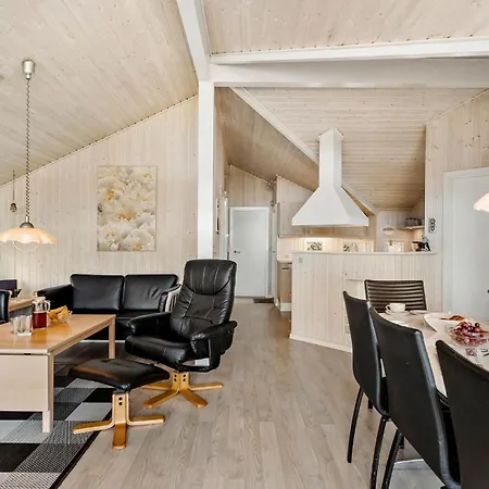 Stunning In With Sauna Nordenbro Vesteregn